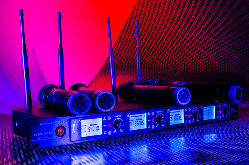 American Audio WM-419 (4-Channel UHF Wireless Microphone System)